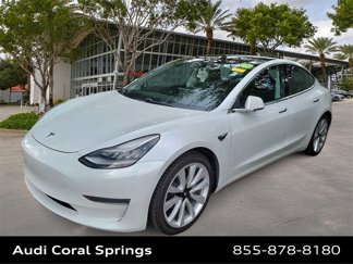 Used 2020 Tesla Model 3 Standard Range Plus image 1