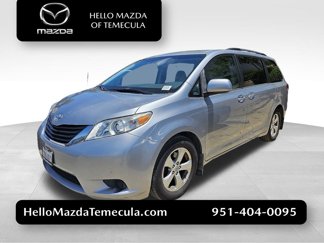 Used 2013 Toyota Sienna LE image 1