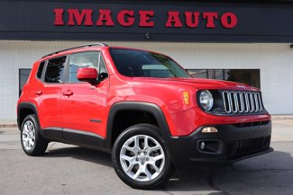 Used 2017 Jeep Renegade Latitude w/ Cold Weather Group image 1