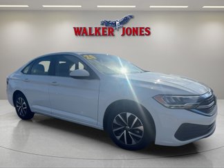 Used 2024 Volkswagen Jetta S image 1