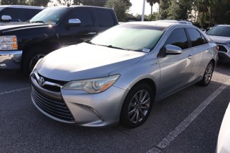 Used 2015 Toyota Camry LE image 1