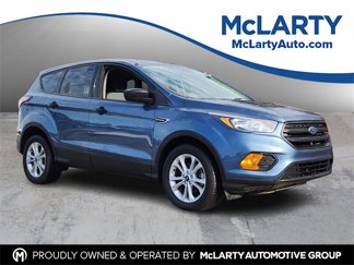 Used 2018 Ford Escape S image 1