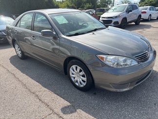 Used 2005 Toyota Camry LE image 1