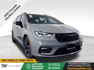 New 2025 Chrysler Pacifica Limited image 1