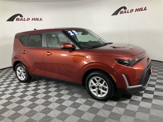 Certified 2023 Kia Soul LX w/ Option Group 015 image 1