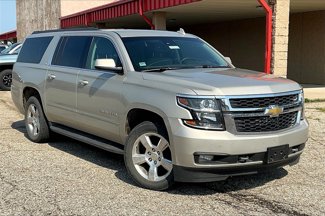 Used 2015 Chevrolet Suburban LT w/ Luxury Package image 1