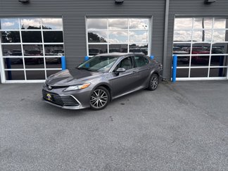 Used 2023 Toyota Camry XLE image 1