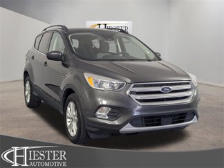Used 2018 Ford Escape SE w/ Ford Safe & Smart Package image 1
