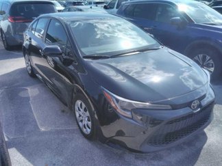 Used 2022 Toyota Corolla LE image 1
