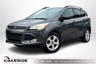 Used 2015 Ford Escape SE image 1