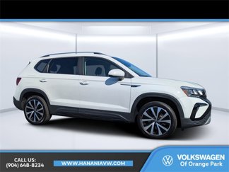 Used 2022 Volkswagen Taos SE image 1