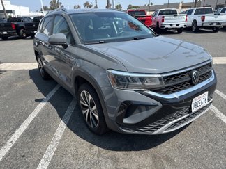 Used 2022 Volkswagen Taos SE image 1