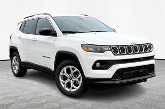 New 2025 Jeep Compass Latitude image 1