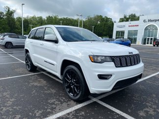 Used 2020 Jeep Grand Cherokee Altitude image 1