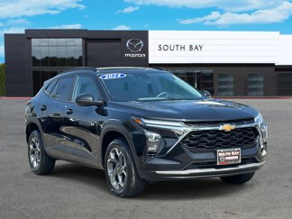 Used 2024 Chevrolet Trax LT image 1