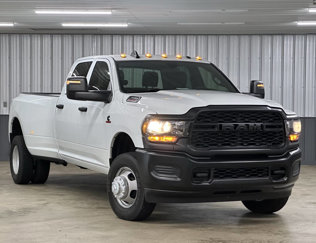 Used 2024 RAM 3500 Tradesman image 1