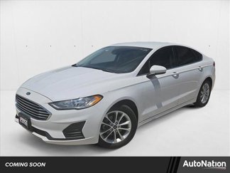 Used 2019 Ford Fusion SE image 1