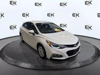 Used 2018 Chevrolet Cruze LT w/ Convenience Package image 1