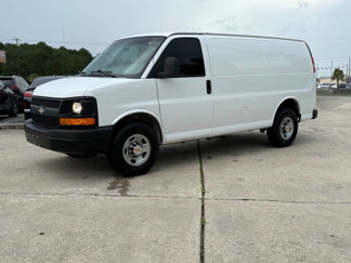 Used 2017 Chevrolet Express 2500 image 1