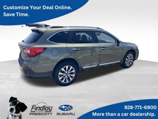 Used 2018 Subaru Outback 3.6R Touring image 1