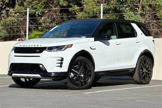 New 2025 Land Rover Discovery Sport Dynamic SE image 1