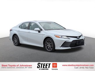 Used 2021 Toyota Camry XLE image 1
