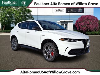 New 2025 Alfa Romeo Tonale w/ Premium Package image 1