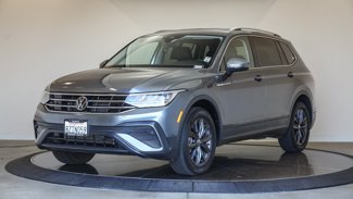 Used 2022 Volkswagen Tiguan SE image 1