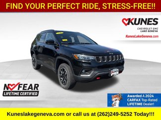 Used 2024 Jeep Compass Trailhawk image 1
