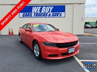 Used 2022 Dodge Charger SXT image 1