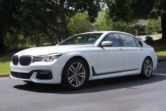 Used 2018 BMW 740i image 1