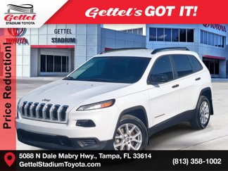 Used 2017 Jeep Cherokee Sport image 1