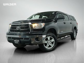 Used 2013 Toyota Tundra 4x4 CrewMax image 1