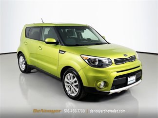 Used 2018 Kia Soul + image 1
