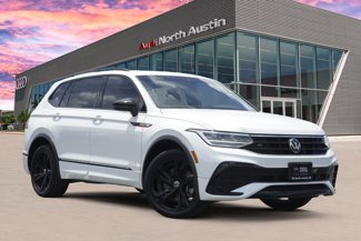 Used 2023 Volkswagen Tiguan SE R-Line image 1