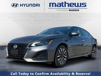 Used 2023 Nissan Altima 2.5 SV image 1