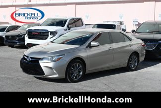 Used 2016 Toyota Camry SE image 1