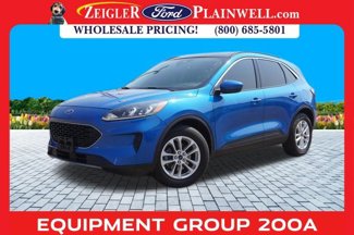 Used 2020 Ford Escape SE image 1