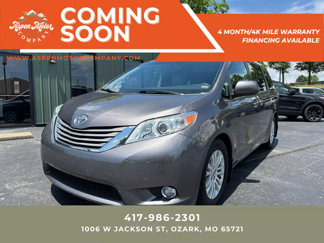 Used 2015 Toyota Sienna XLE image 1