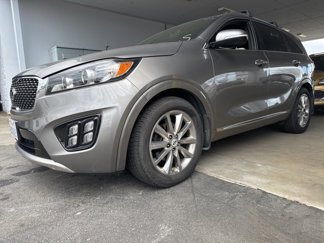 Used 2016 Kia Sorento SX image 1