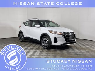 Used 2024 Nissan Kicks SV image 1