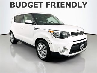 Used 2019 Kia Soul + image 1