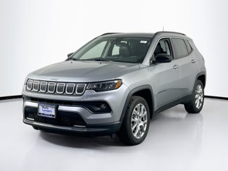 Used 2022 Jeep Compass Latitude w/ Sun and Sound Group image 1