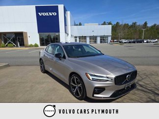 Used 2024 Volvo S60 B5 Core image 1