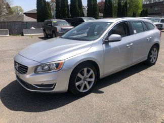 Used 2016 Volvo V60 T5 Premier w/ Convenience Package image 1