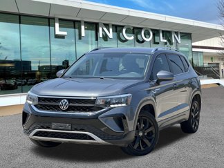 Used 2022 Volkswagen Taos SE image 1