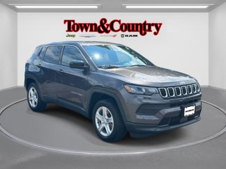 Certified 2023 Jeep Compass Sport image 1