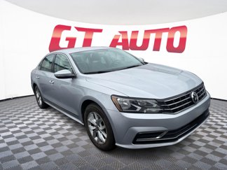 Used 2016 Volkswagen Passat 1.8T S image 1