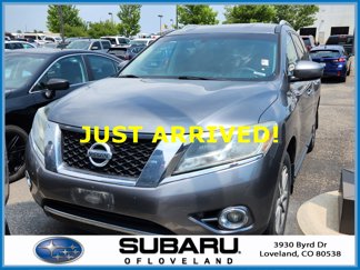 Used 2016 Nissan Pathfinder SV image 1