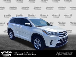 Used 2017 Toyota Highlander Limited image 1